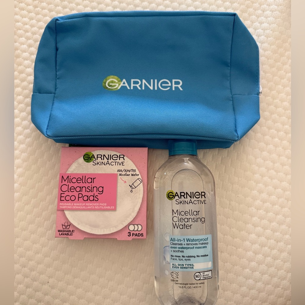 Garnier SkinActive Micellar Cleansing Water + Cleansing Pads🫧